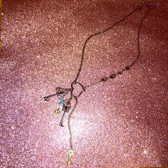 π Mini Key Heart Clasp Charm Necklace - Picture 2 of 12